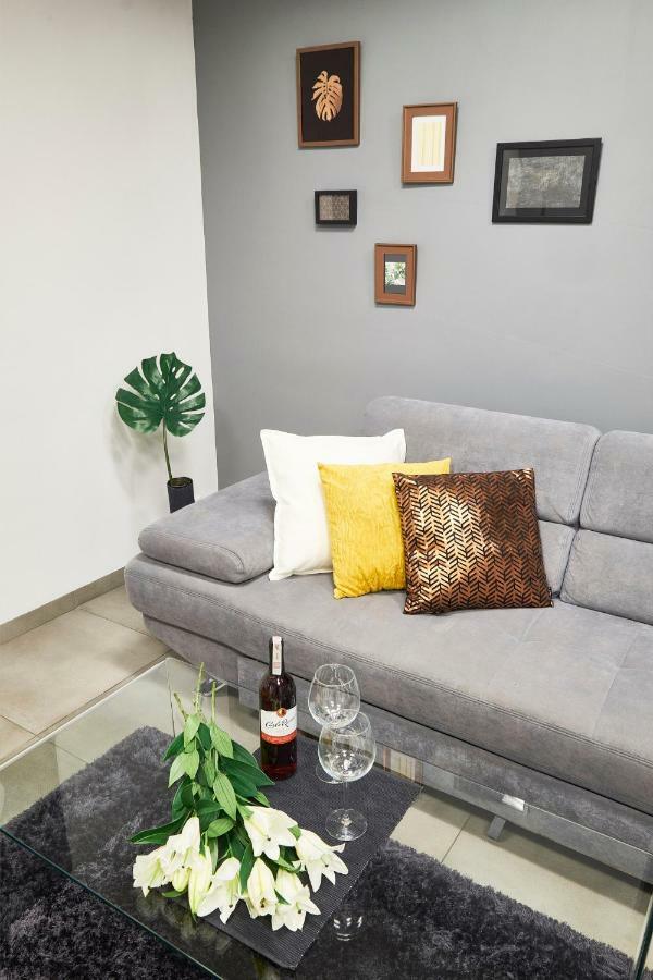 Xavier Boutique Apartment Warszawa Exteriör bild