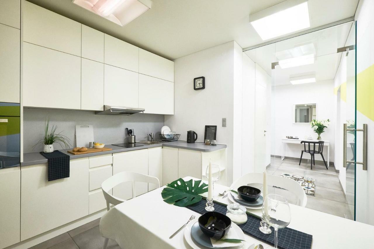 Xavier Boutique Apartment Warszawa Exteriör bild